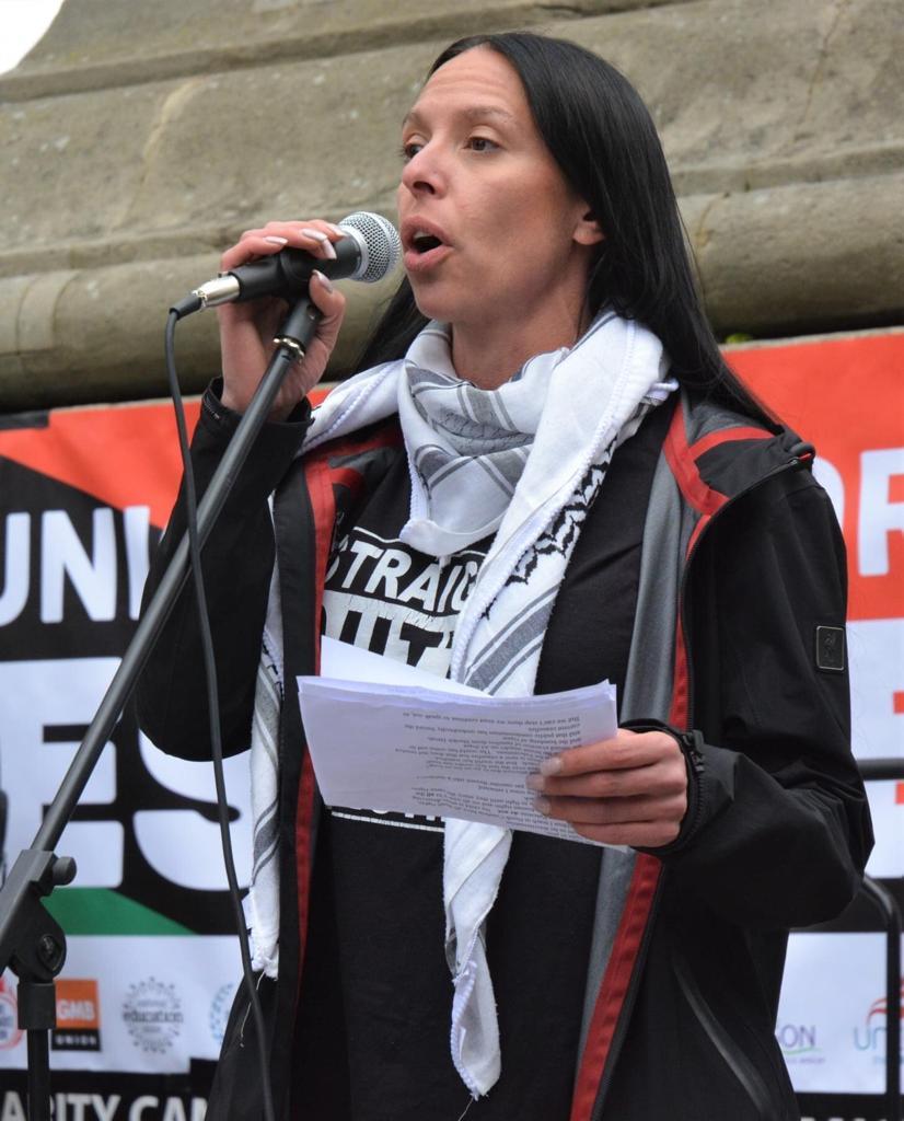 City councillor and teacher Louise Atkinson speaks at a Palestinian Solidarity demo in Newcastle